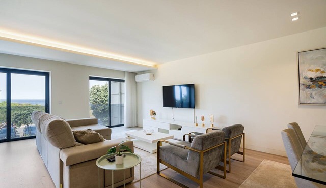 GuestReady-Luxury Beachfront Retreat