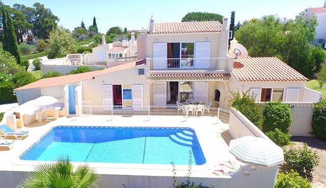 Heatable pool & BBQ retreat in Carvoeiro in Carvoeiro