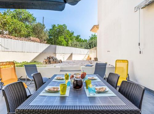 Holiday Home Vila Parra by Interhome