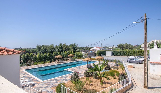 Holiday Home 'Vila Salero 8' with Shared Pool, Wi-Fi and Air Conditioning
