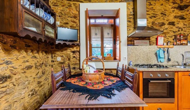 Holiday home with garden, grill, and terrace in Espinho