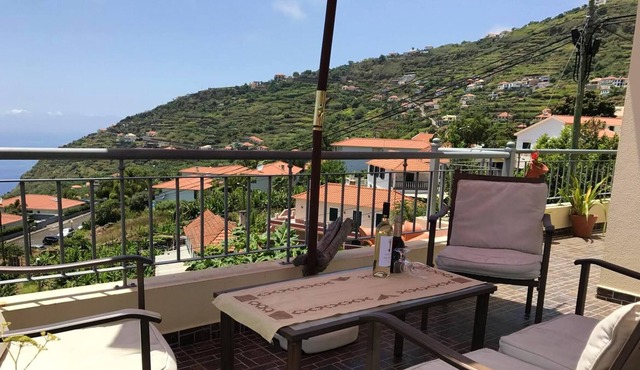 Homerez - Appartement 6 km away from the beach for 4 ppl. at Arco da Calheta