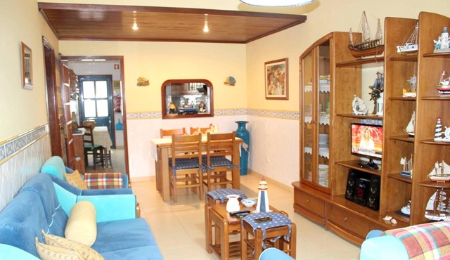 Homerez - Beautiful appartement for 4 ppl. with balcony at Gafanha da Nazaré