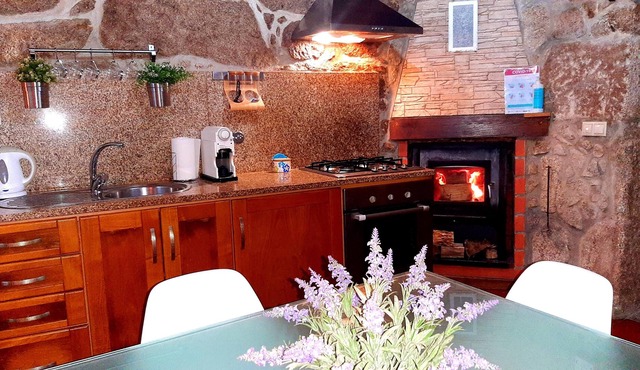 Homerez - Nice house for 2 ppl. with balcony at Lindoso in Lindoso