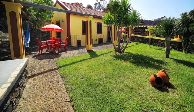 Homerez - Nice studio for 2 ppl. with sea view and terrace at Ponta do Pargo