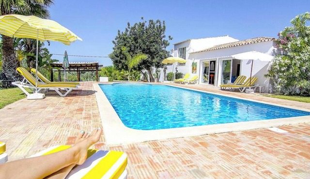 Homerez - Villa in Loulé + sea view in Loulé