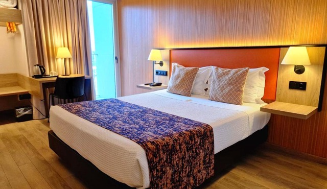 Hotel 3K Porto Aeroporto