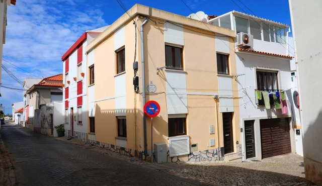 House in the historic area of Lourinhã in Lourinhã