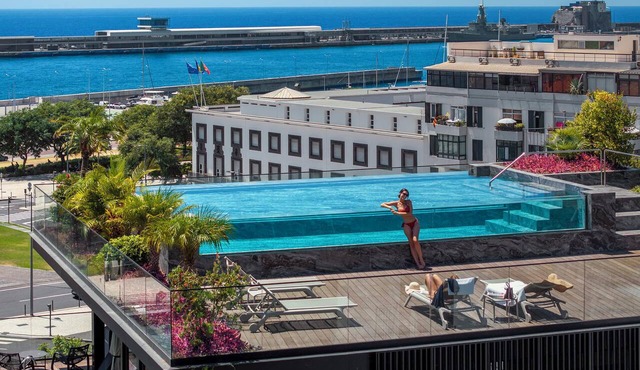 In Funchal, in a luxury building - Savoy Insular VI