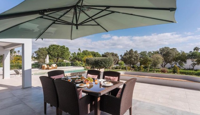 Lagos Luxe: Private 4BR Designer Villa with Pool in Lagos