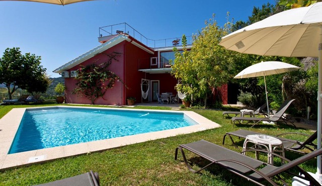 Lakeview Geres Guest House in Geres