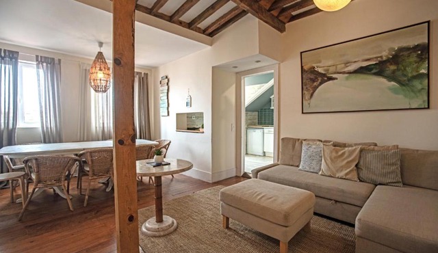 Large family flat in Campo de Ourique