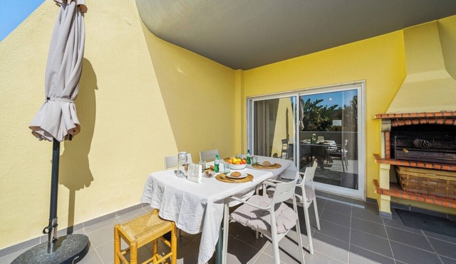 Large Sunny Terrace · Pool & Beach · Meia Praia