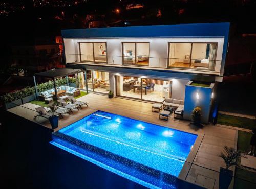 Lê Maison Deluxe Madeira - Where Peace is breathed and Luxury is felt! in Tabua