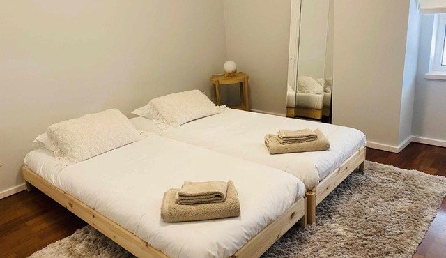 Lisboa Apart T3 com piscina tenis ginasio