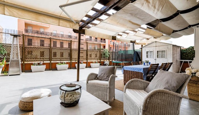 Lisbon Coast, 3 bedroom apartment with large terrace