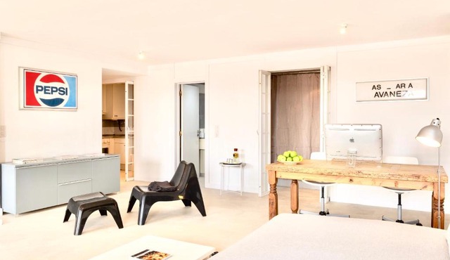 Lisbon Swimming pool apartment with private parking