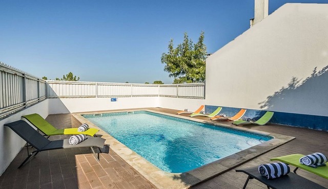 Lovely Sesimbra Villa | Villa Cassiopeia | Private Garden | Shared Pool in Setúbal