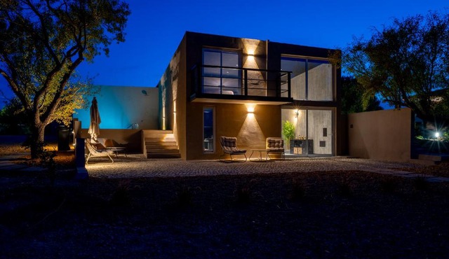 Luxury Private Pool Villa by Quinta da Alfarrobeira in Faro
