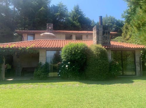 Moradia 3 quartos com piscina partilhada no Gerês Caniçada Braga in Vieira do Minho