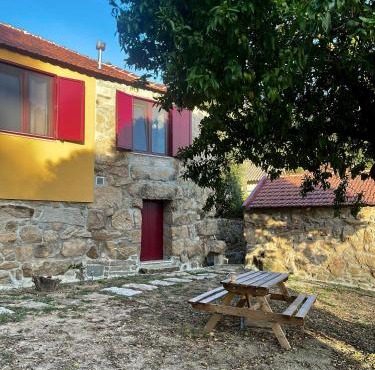 Nascente-Stone House in the Douro Valley