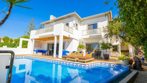 Ocean View Villa in Vilamoura