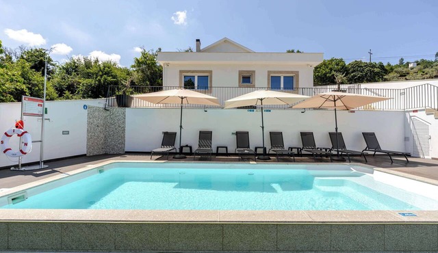 Olival Dream House - Boutique House w/Pool