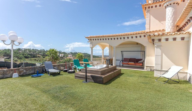Open-space Hostel for Groups – Near Ericeira and Mafra in Mafra