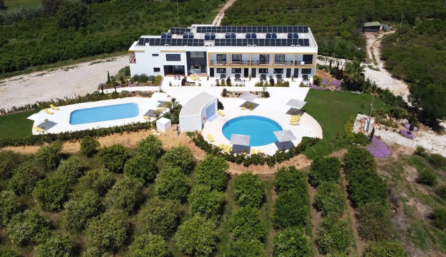Orange Grove Residence In orange farm, newly built all amenities 3Km from Silves