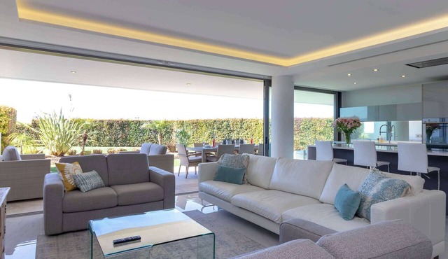 Palms nº 11 - Luxury Deluxe Four Bedroom Apartment in Ferragudo