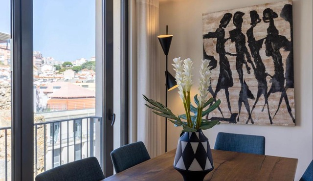 Panorama - Luxurious 4BDR Penthouse by LovelyStay
