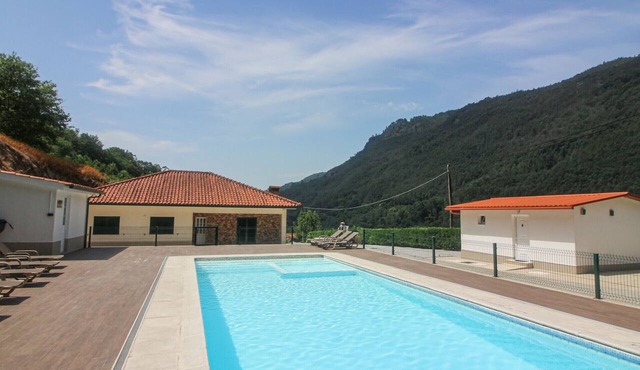 Paraíso Do Gerês com piscina