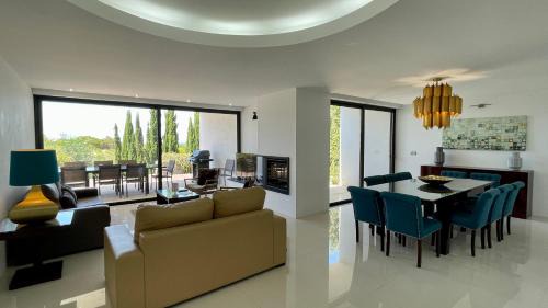 Passion - Private Pool - 10 Guests - Albufeira in Albufeira
