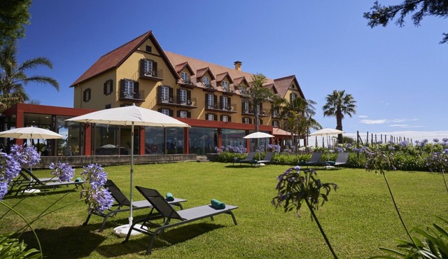 Perfect for Exploring Madeira's Beauty! Outdoor Pool, Buffet Breakfast!