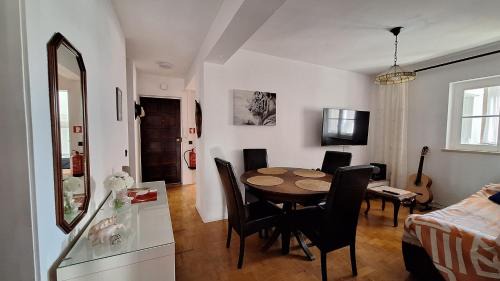 Pescadores GuestHouse in Almada