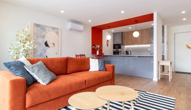 Polacos Residence | 2BR | Apt Q by LovelyStay in Vila Nova de Gaia