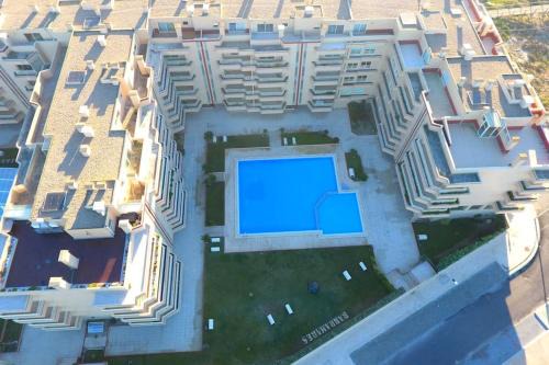 Pool and sea view accommodation 50 m sea in Ovar