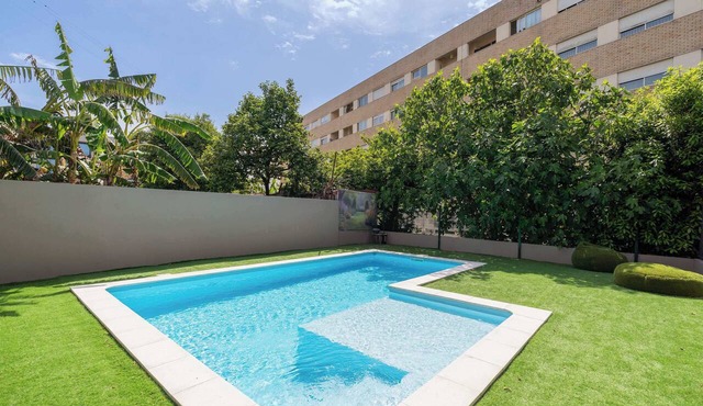Poolside Comfort Near Porto Airport by HostWise in Moreira