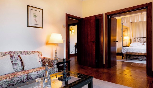 Pousada Convento de Vila Viçosa - Historic Hotel in Vila Vicosa