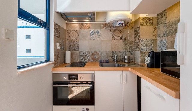 Praia da Rocha Apartment by LovelyStay in Praia da Rocha