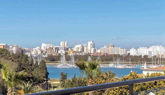 Premier nº 31 - Modern Two Bedroom Apartment with Jacuzzi in Ferragudo