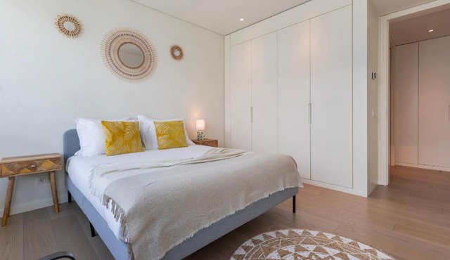 Prime Riverside 1BDR Apartment by LovelyStay