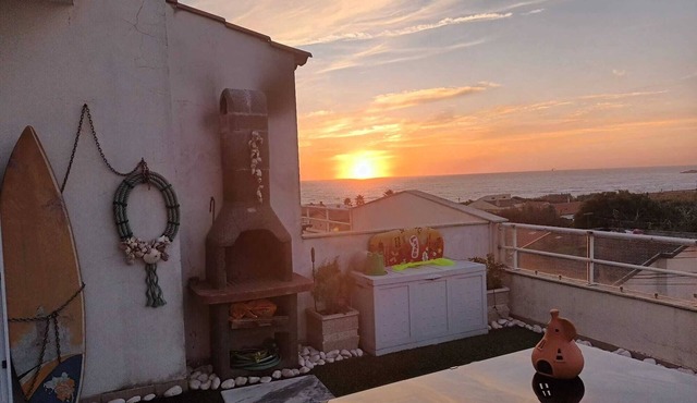Vila Chã beach apartment/terrace, 2/4 peoples, sea views/barbecue/snooker table.