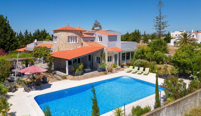 Quinta Delsy - 5 Bed Villa With Pool Near Praia da Marinha