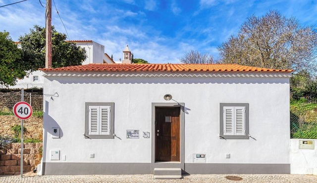 Quintal da Oliveira, charming traditional cottage in the heart of Carvoeiro in Carvoeiro