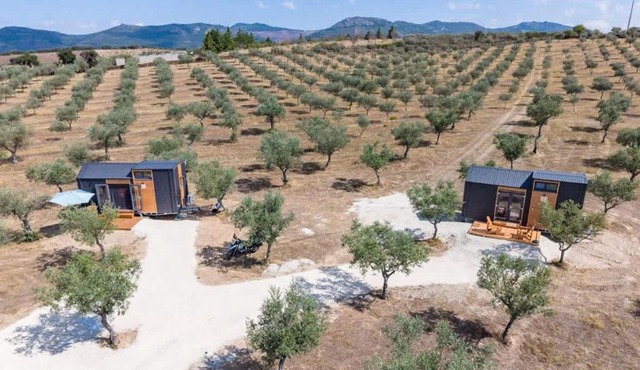 Refugio do Olival by Tiny Away
