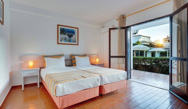 Scenic Albufeira Getaway Near the Coast and Buzzing Nightlife Scene in Albufeira