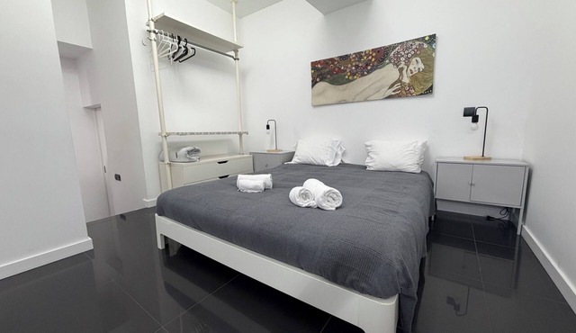 Sea Breeze Studios - Purple in Portugal - Madeira Island
