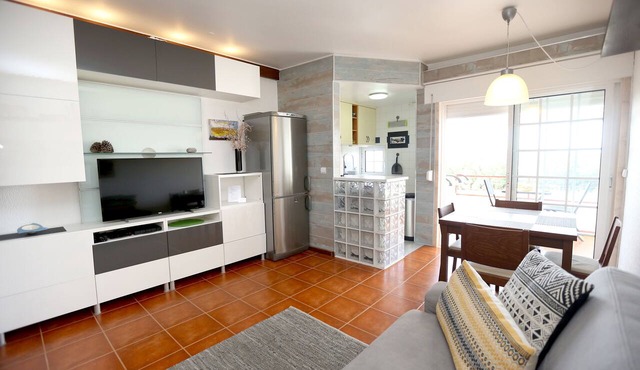 Sea View Apt - Carcavelos (Cascais) in Carcavelos