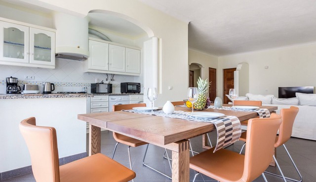 Sitio da Ponte Family Apartment (sleeps4) in Lagos
